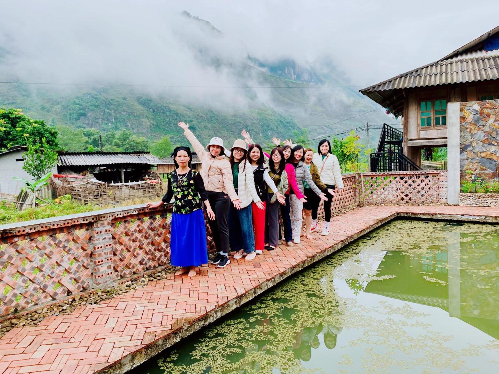 Duy Homestay Du Gia Lang Cac Exterior foto